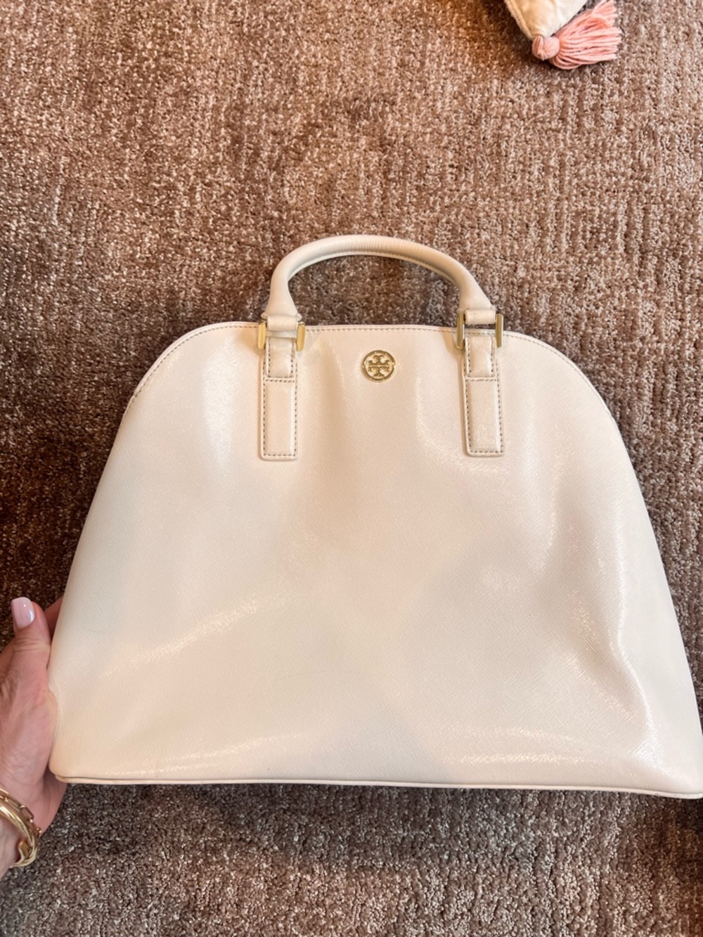 TORY BURCH Robinson Dome Satchel Ivory Great Condition Leather